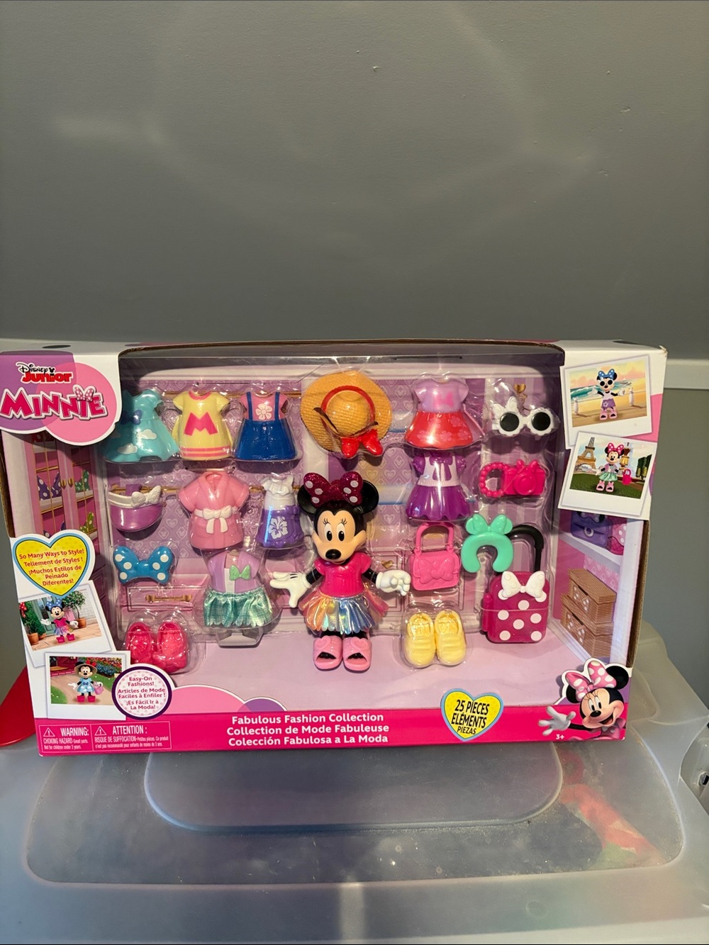 Disney Minnie Mouse Fashion Playset with Pink, Purple & Teal Accessories
